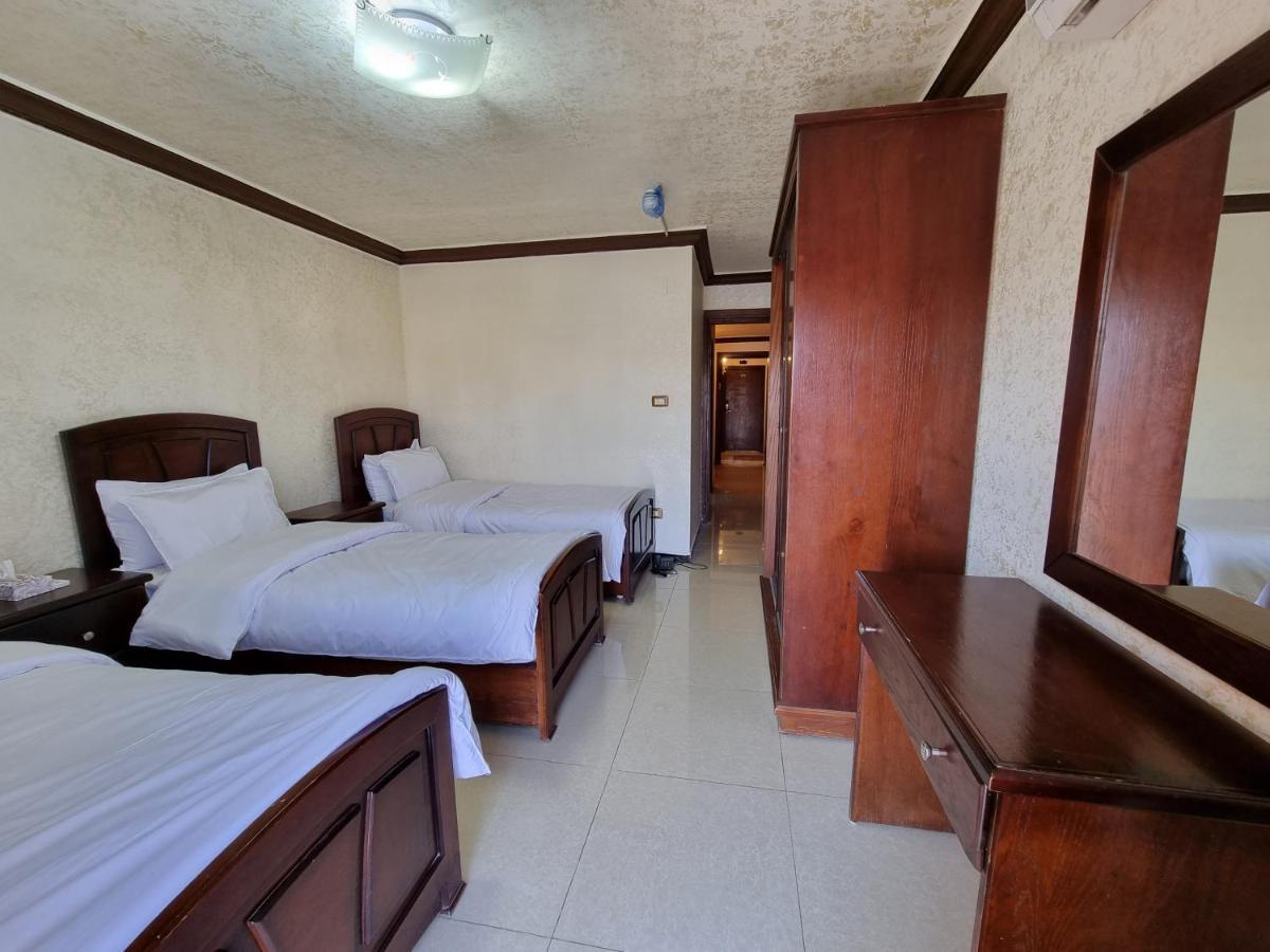 Nahas Plaza Aparthotel Ιρμπίντ Εξωτερικό φωτογραφία