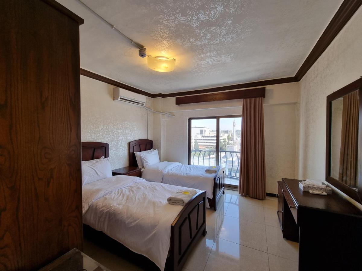 Nahas Plaza Aparthotel Ιρμπίντ Εξωτερικό φωτογραφία