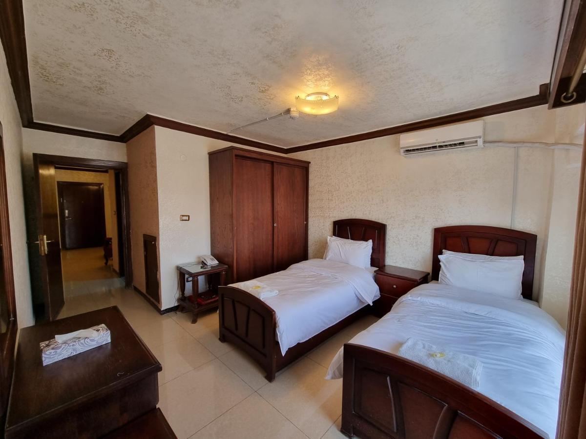 Nahas Plaza Aparthotel Ιρμπίντ Εξωτερικό φωτογραφία