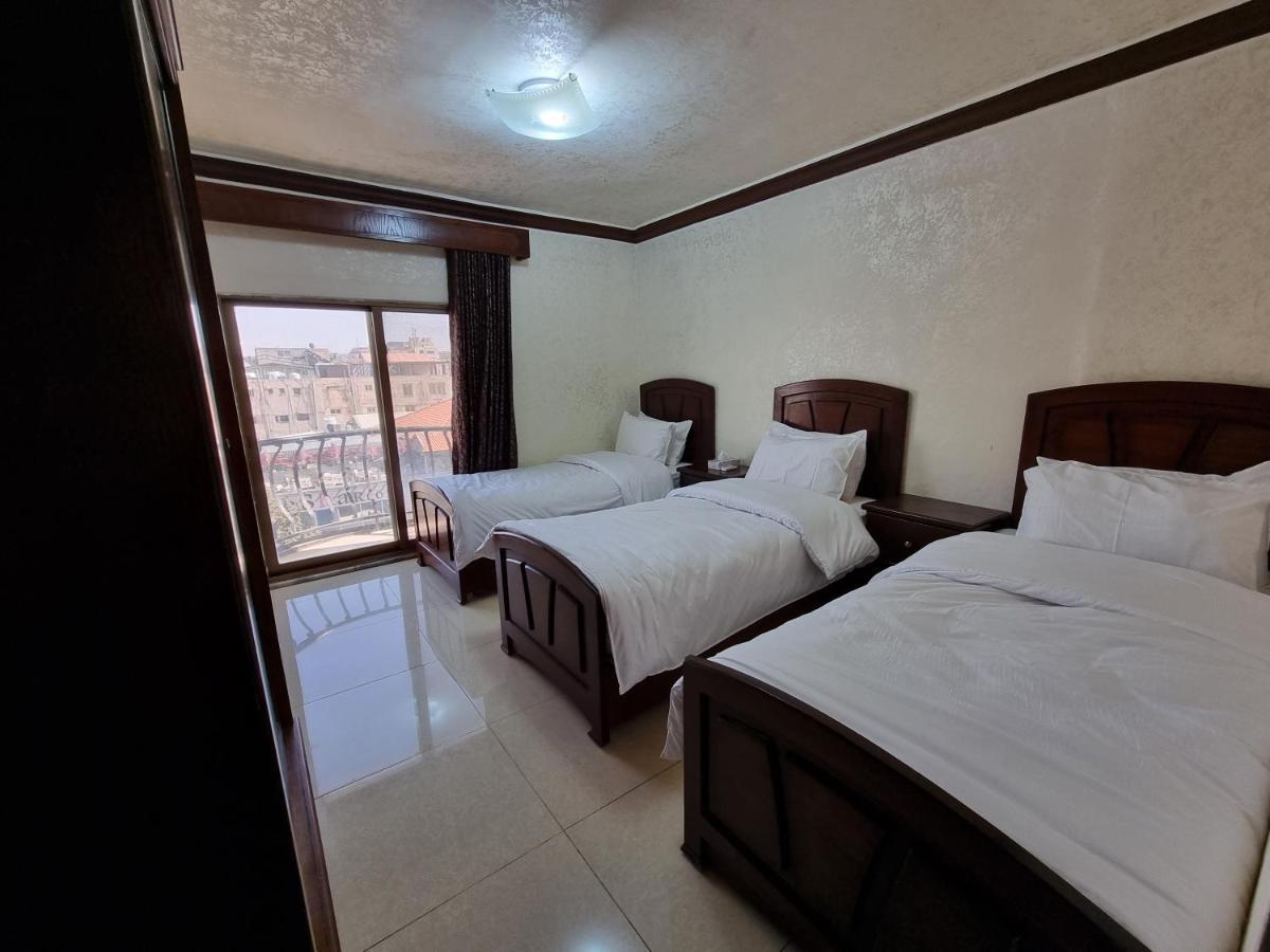 Nahas Plaza Aparthotel Ιρμπίντ Εξωτερικό φωτογραφία