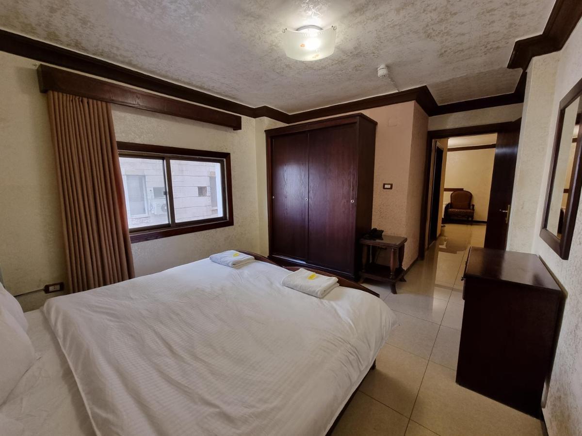 Nahas Plaza Aparthotel Ιρμπίντ Εξωτερικό φωτογραφία